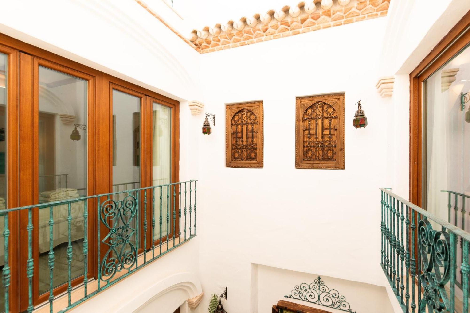 Casa Esmeralda - Luxury Boutique Apartments Old Town Estepona Ngoại thất bức ảnh