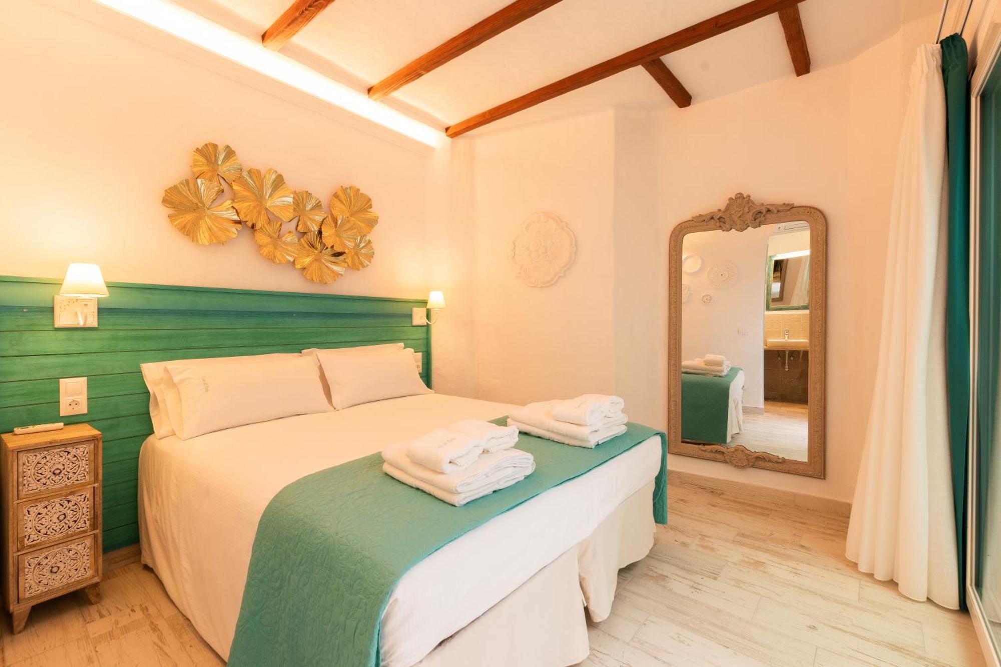 Casa Esmeralda - Luxury Boutique Apartments Old Town Estepona Ngoại thất bức ảnh