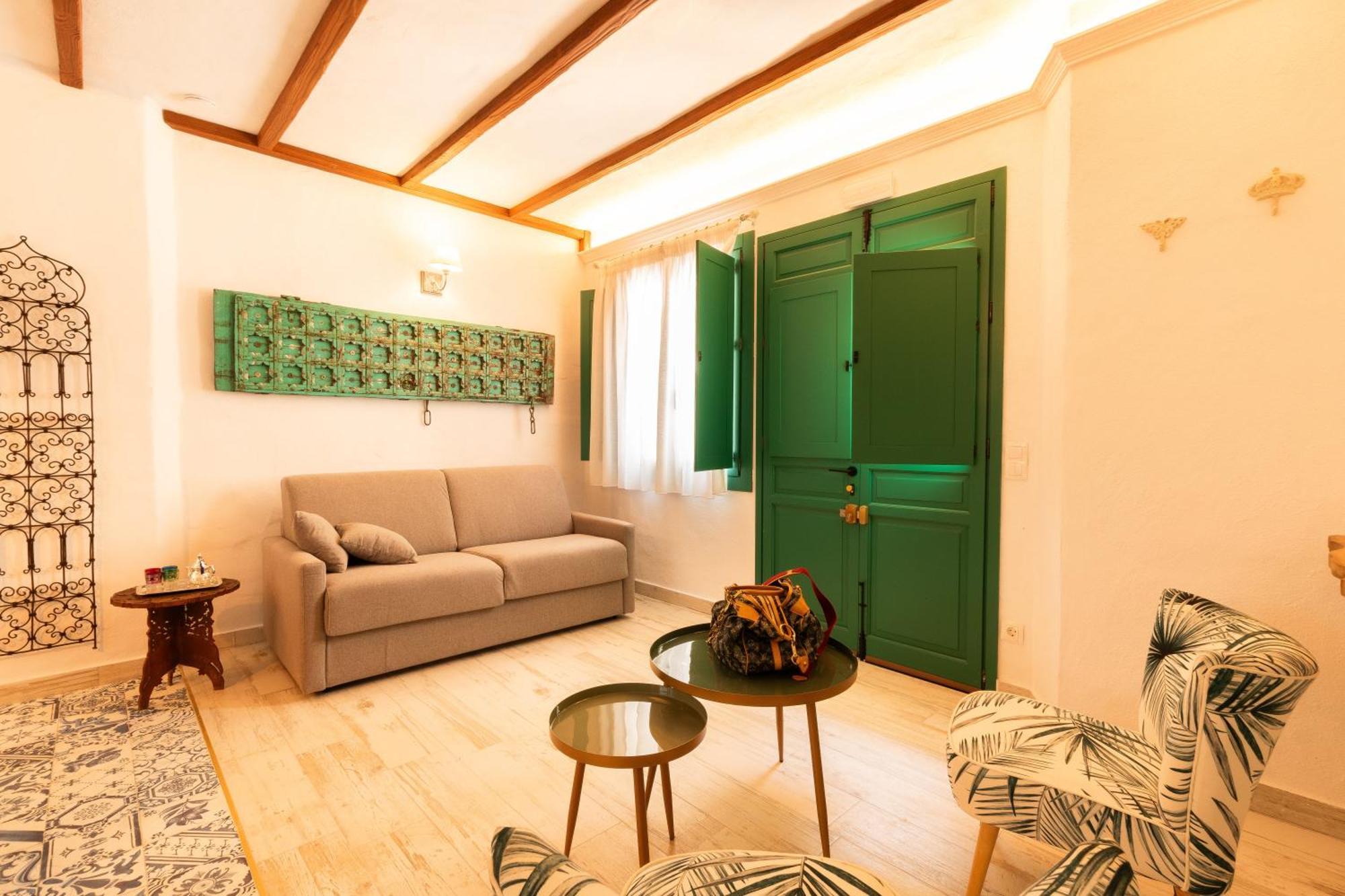 Casa Esmeralda - Luxury Boutique Apartments Old Town Estepona Ngoại thất bức ảnh