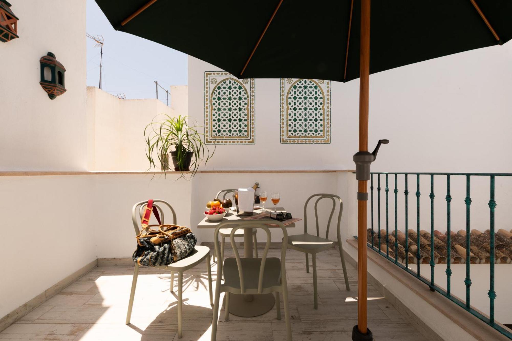 Casa Esmeralda - Luxury Boutique Apartments Old Town Estepona Ngoại thất bức ảnh