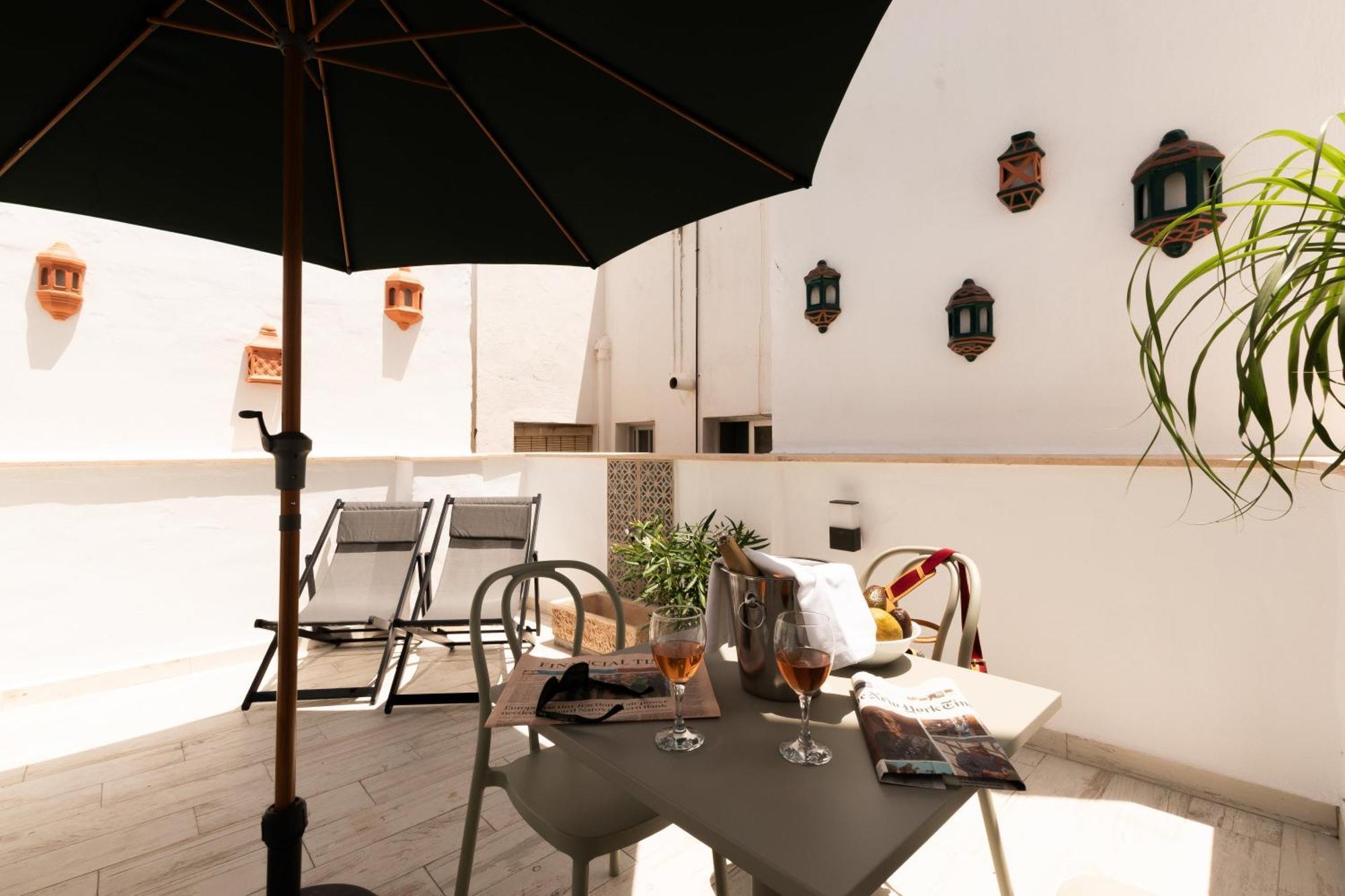 Casa Esmeralda - Luxury Boutique Apartments Old Town Estepona Ngoại thất bức ảnh