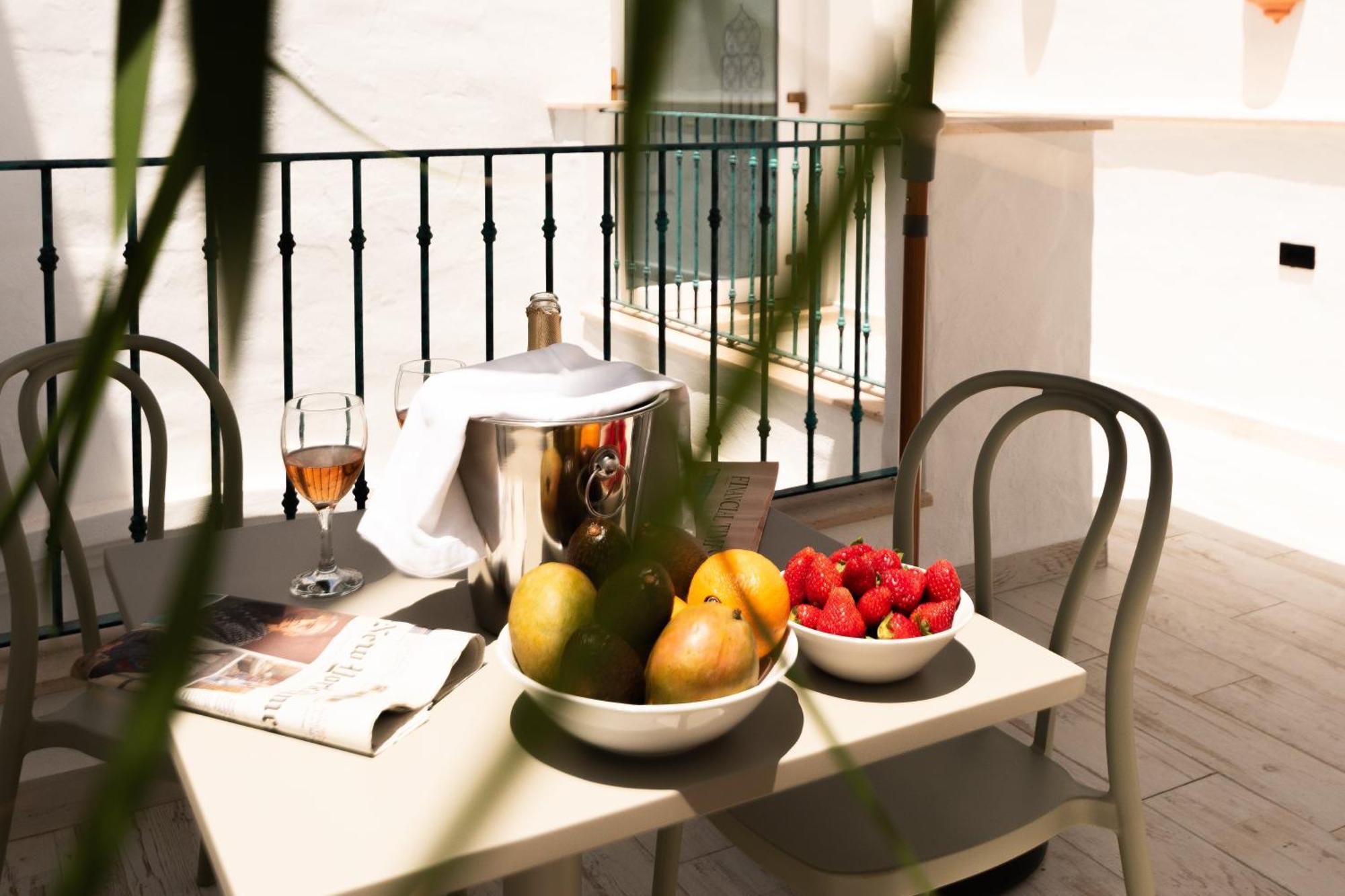 Casa Esmeralda - Luxury Boutique Apartments Old Town Estepona Ngoại thất bức ảnh