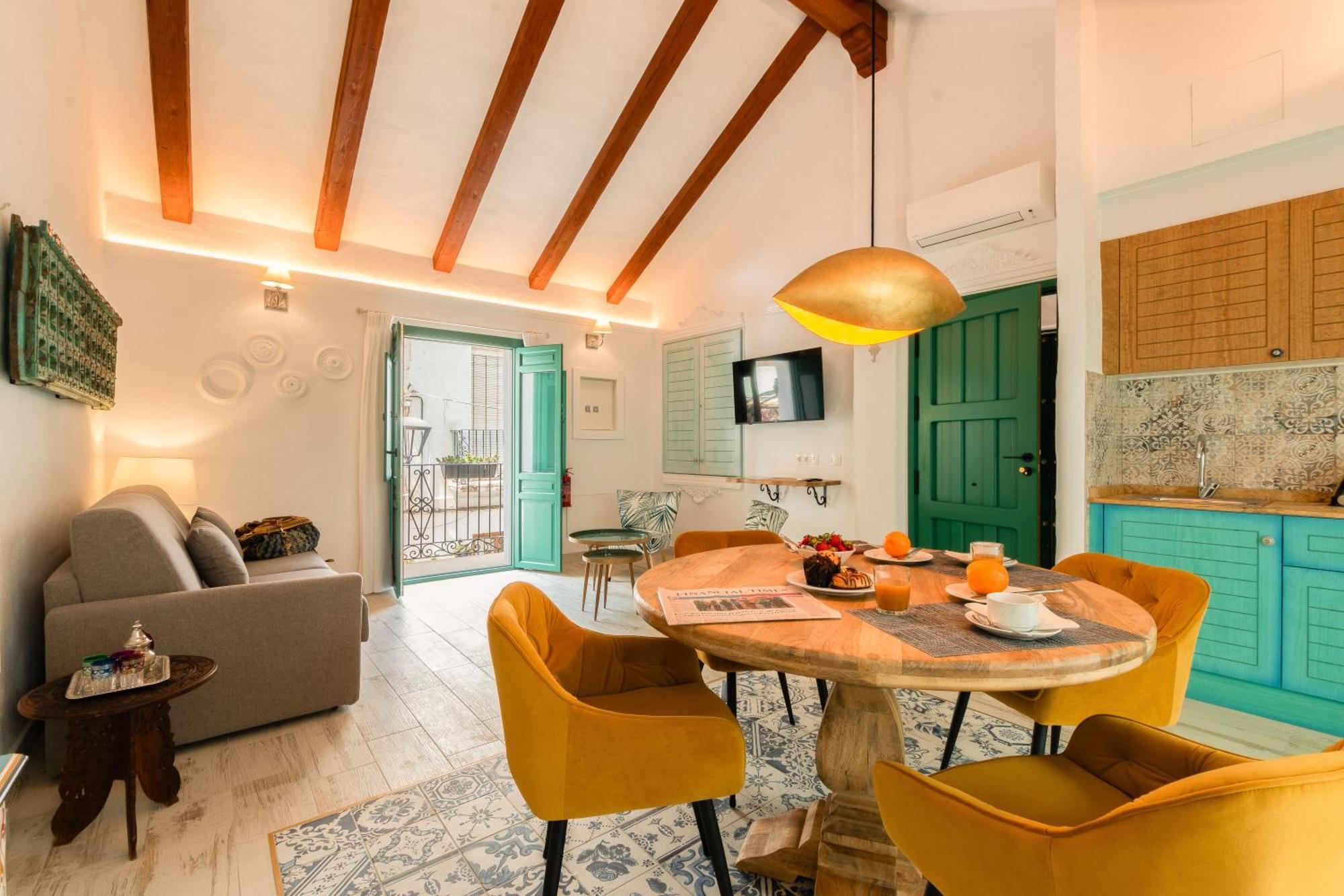 Casa Esmeralda - Luxury Boutique Apartments Old Town Estepona Ngoại thất bức ảnh