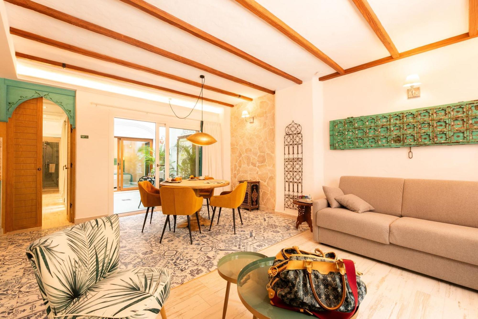 Casa Esmeralda - Luxury Boutique Apartments Old Town Estepona Ngoại thất bức ảnh